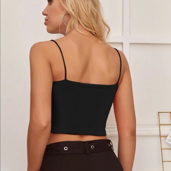 Cutout cropped cami top - Picture 3 of 3